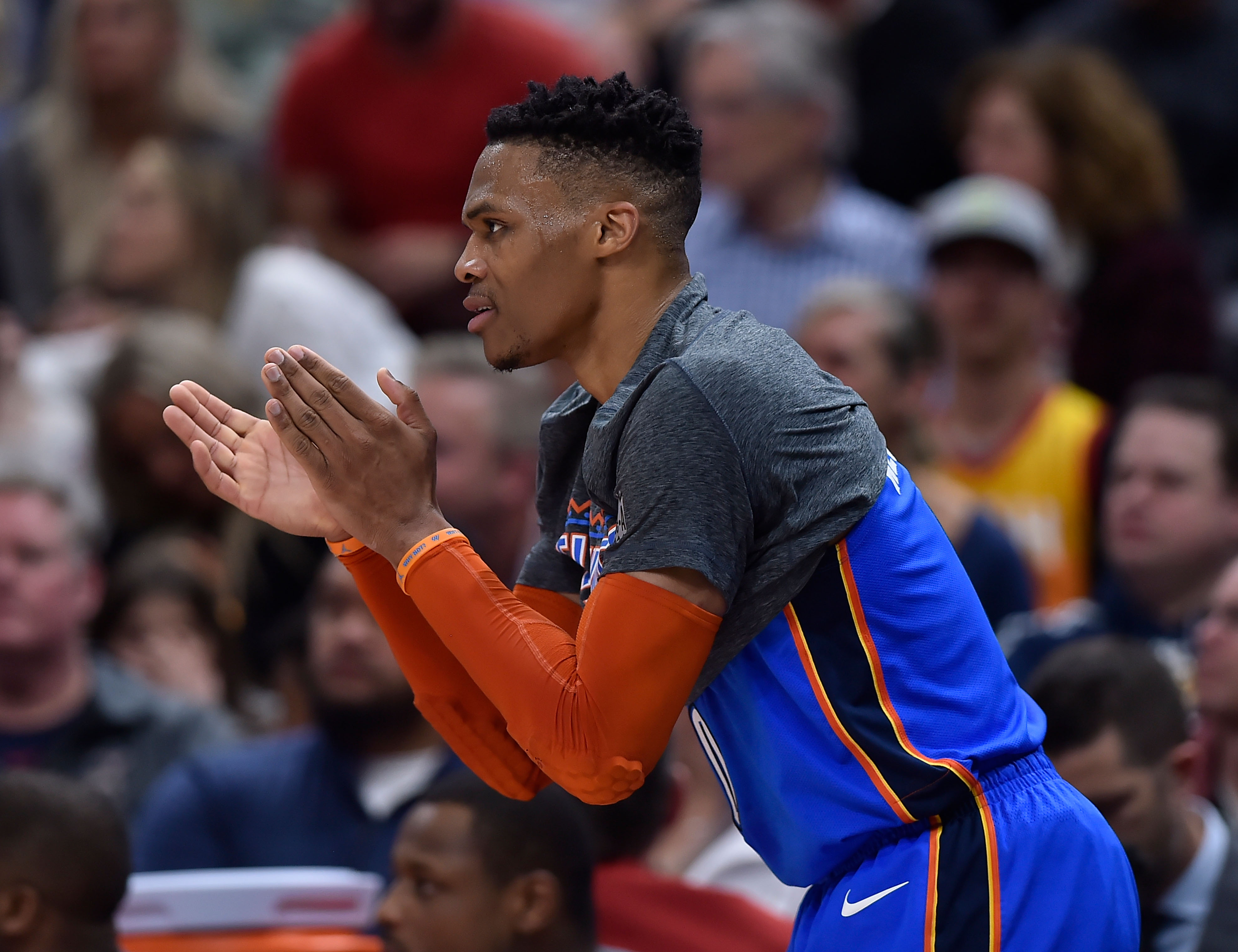 仿佛就发生 仿佛就发生