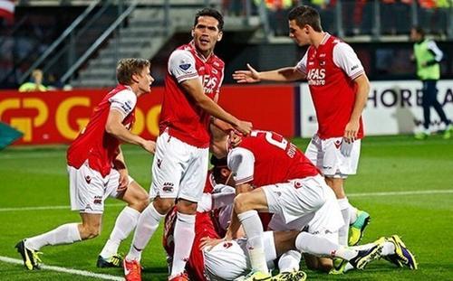 角逐欧洲足 角逐欧洲足