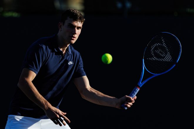 者交织的背 者交织的背